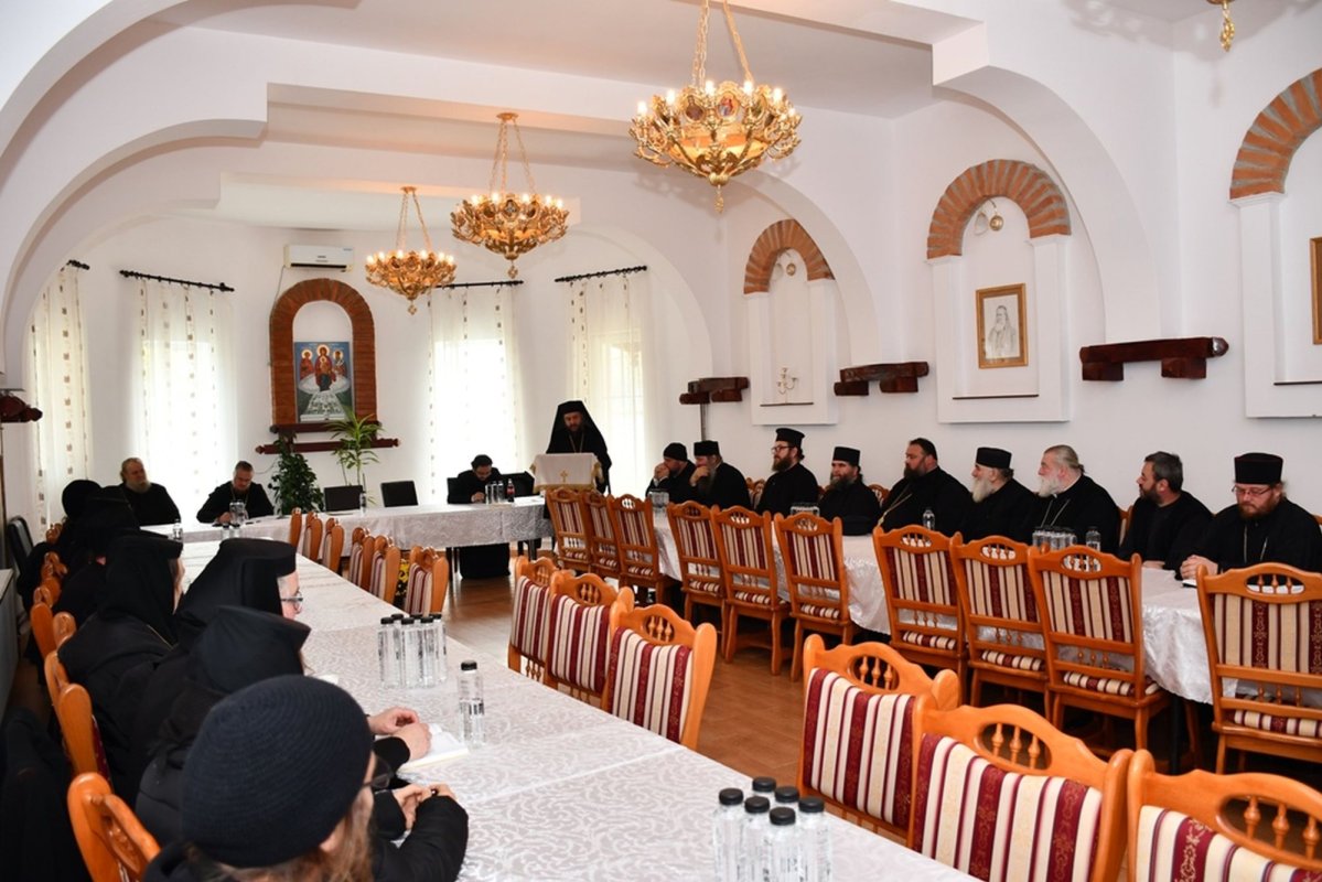 Evenimente bisericești în Episcopia Caransebeșului  234330