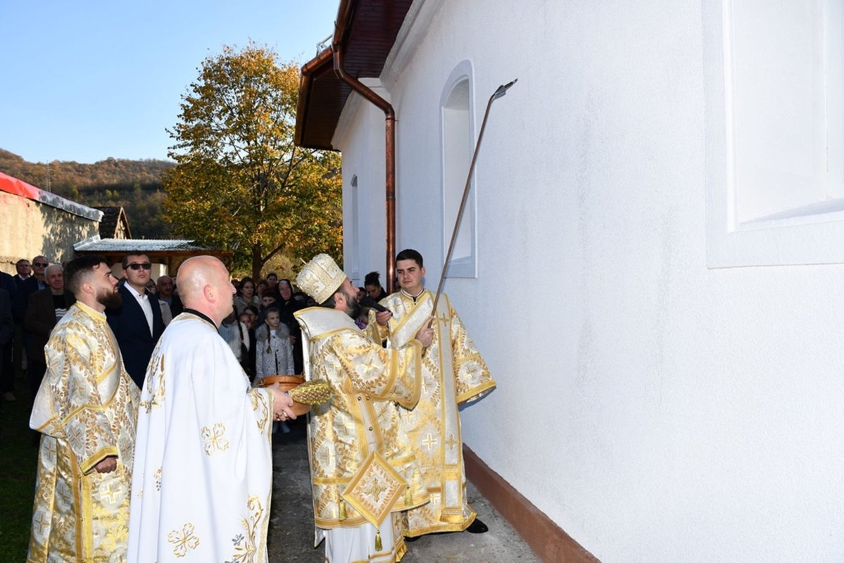 Evenimente bisericești în Episcopia Caransebeșului  234332