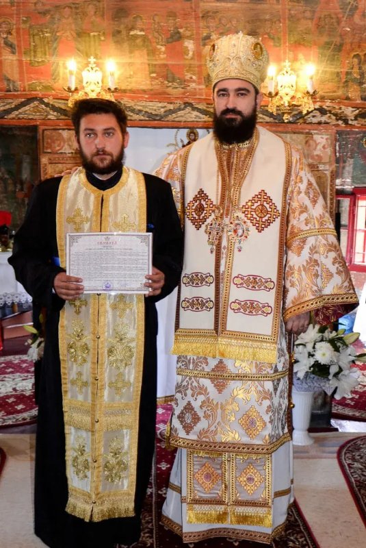 Târnosiri de biserici în localităţi hunedorene 234325