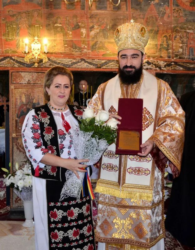 Târnosiri de biserici în localităţi hunedorene 234326