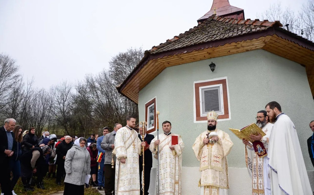 Târnosiri de biserici în localităţi hunedorene 234327