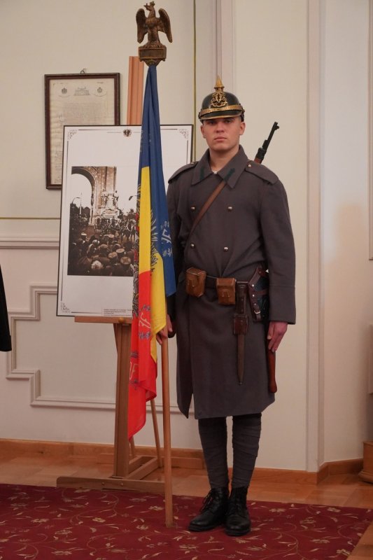 Expoziția foto‑documentară „Centenarul Încoronării” la Galați 234446