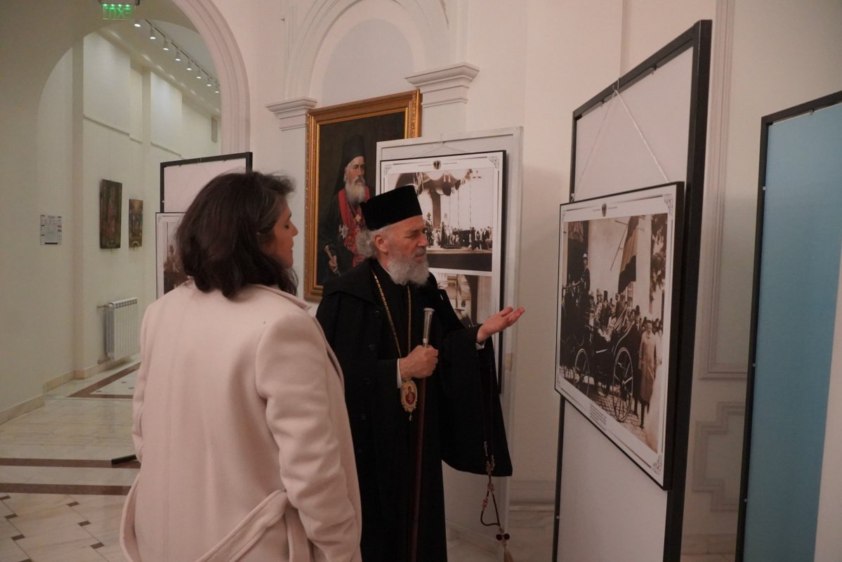 Expoziția foto‑documentară „Centenarul Încoronării” la Galați 234447
