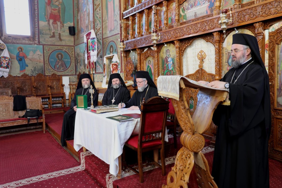 Sinaxă monahală în Episcopia Maramureşului şi Sătmarului 234427
