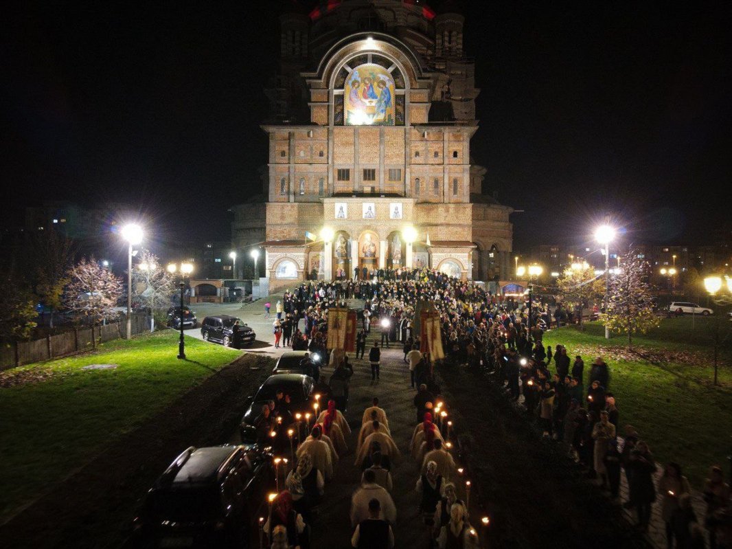 Cinstitul Brâu al Maicii Domnului, la Catedrala Episcopală din Baia Mare 234515