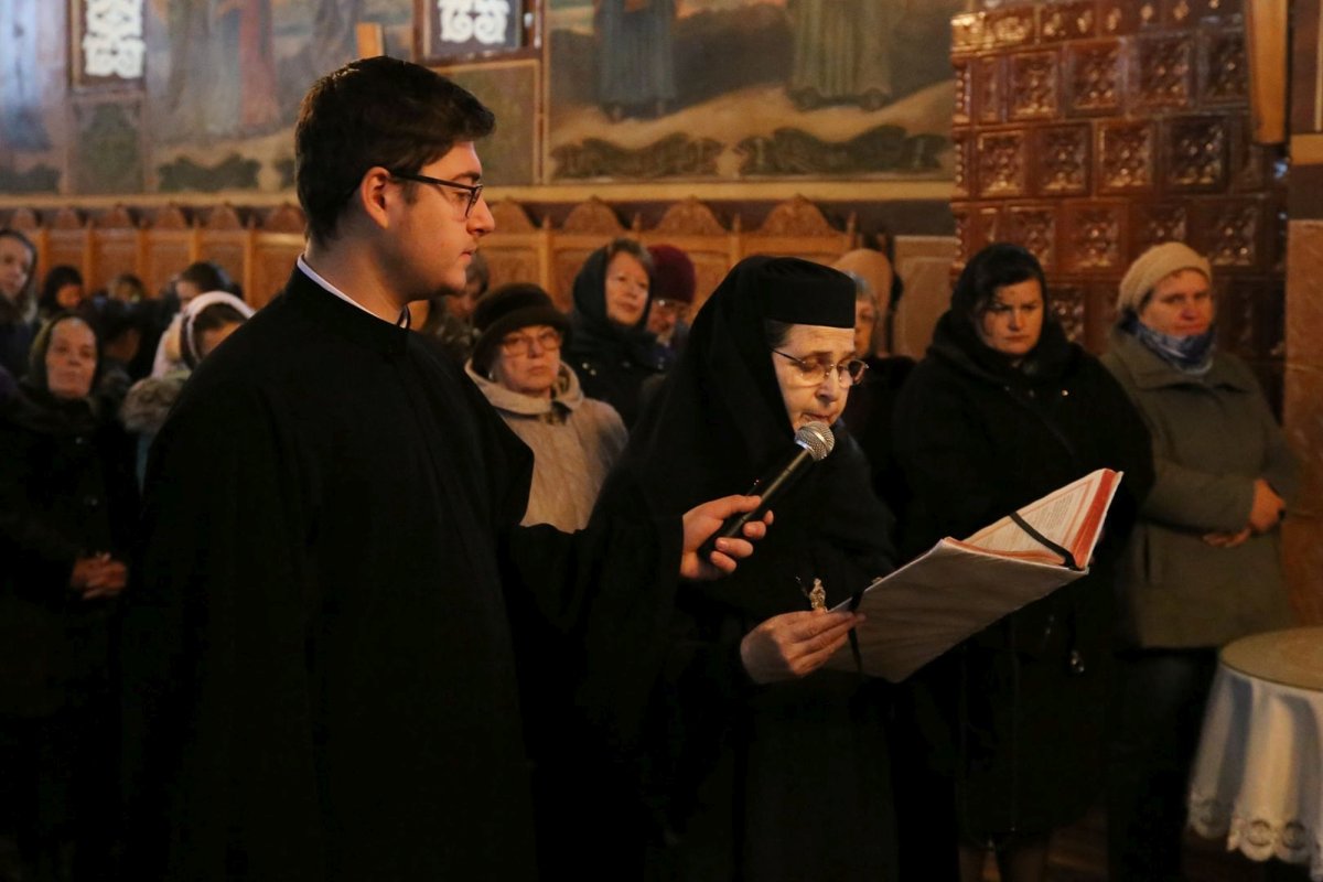 Hramul Mănăstirii Peștera, Neamț 234682