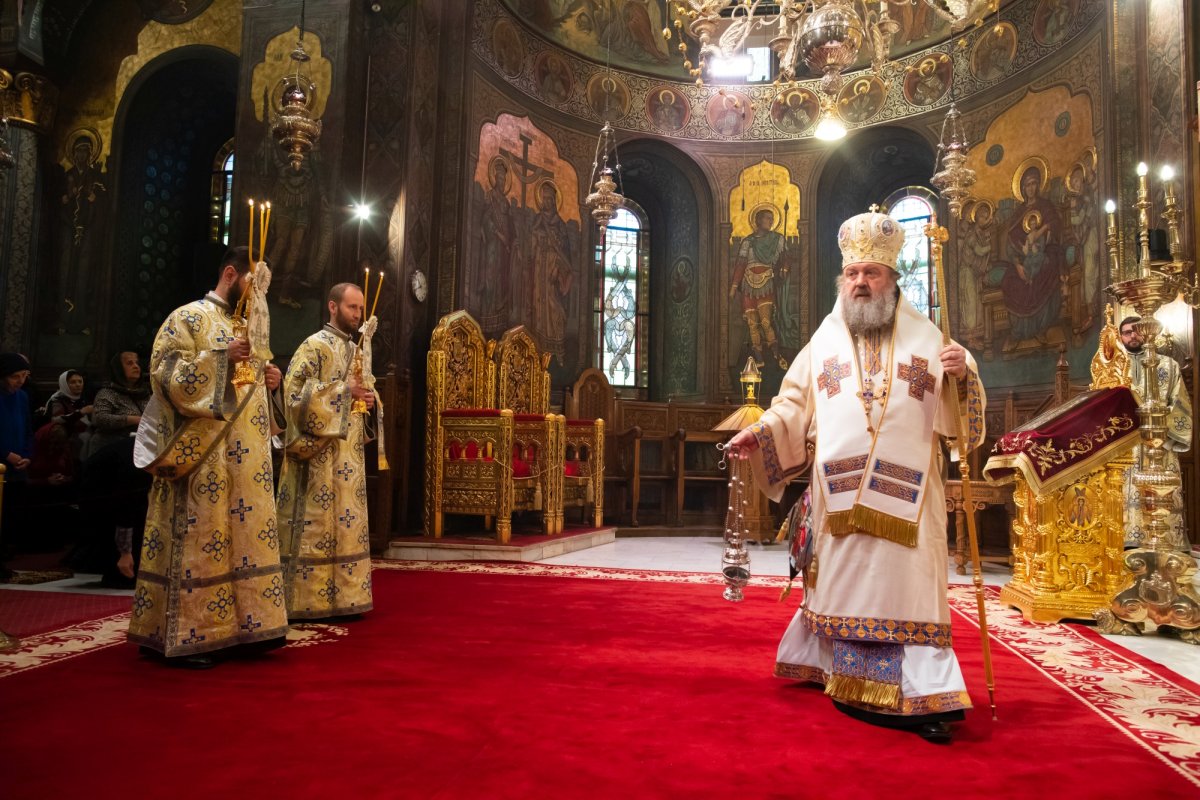 Preacinstire adusă Maicii Domnului la Catedrala Patriarhală 234731