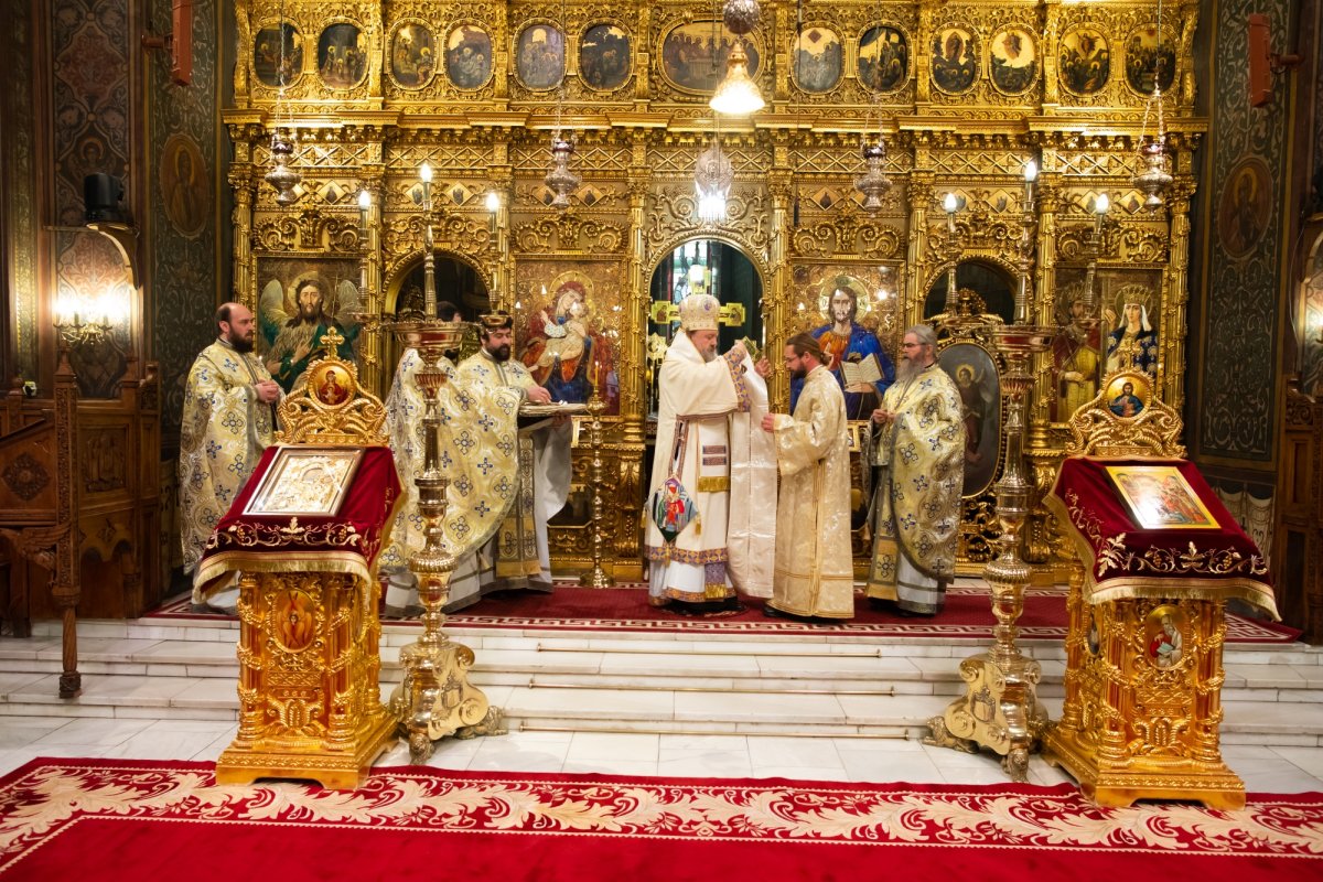 Preacinstire adusă Maicii Domnului la Catedrala Patriarhală 234748