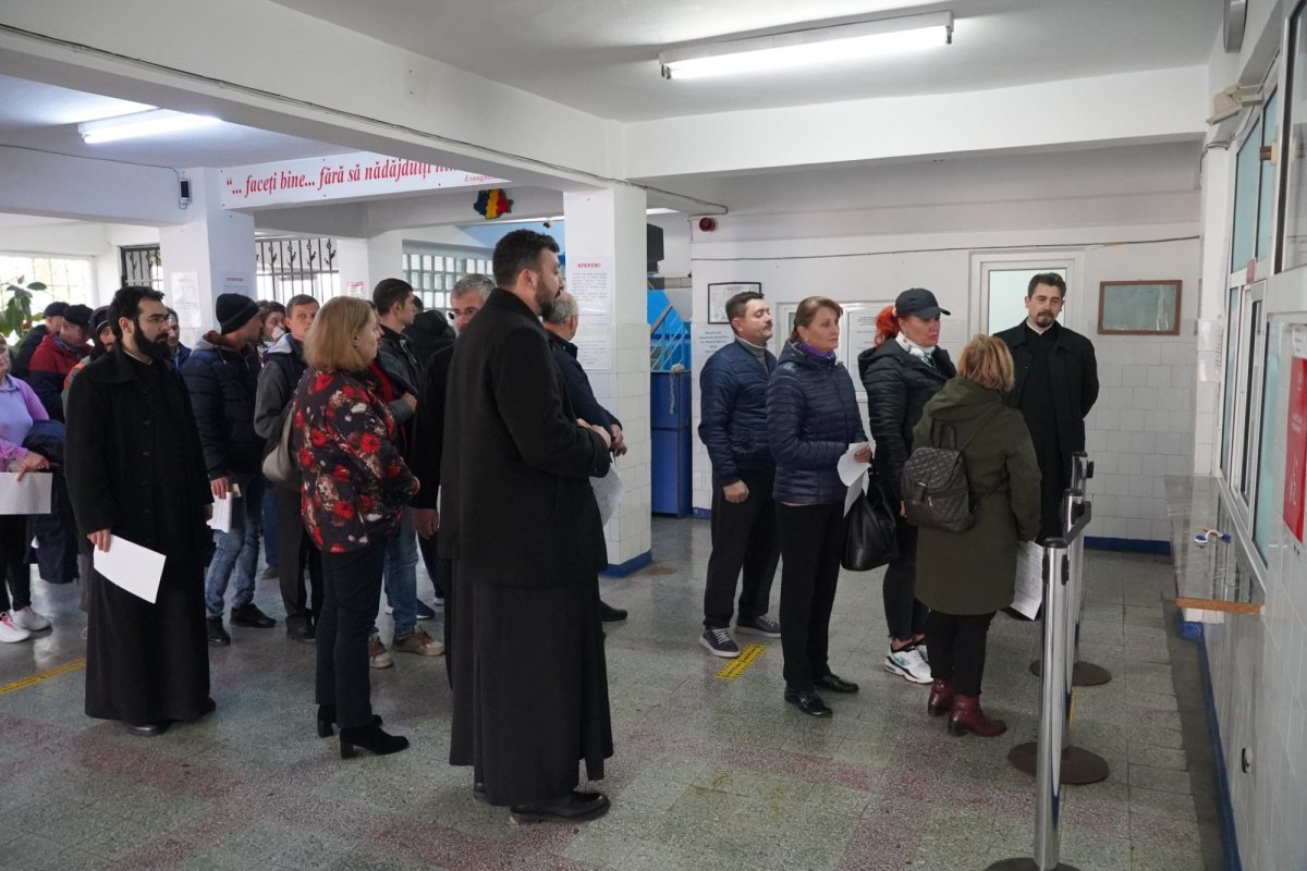 Preoții și credincioșii brăileni au venit în sprijinul semenilor aflați în spitale 234898