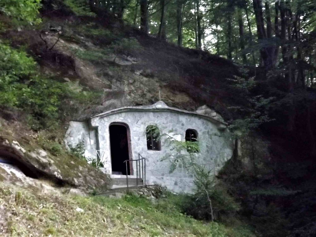 Sărbătoarea din Munții Builei a Cuviosului Antonie de la Iezer 234957