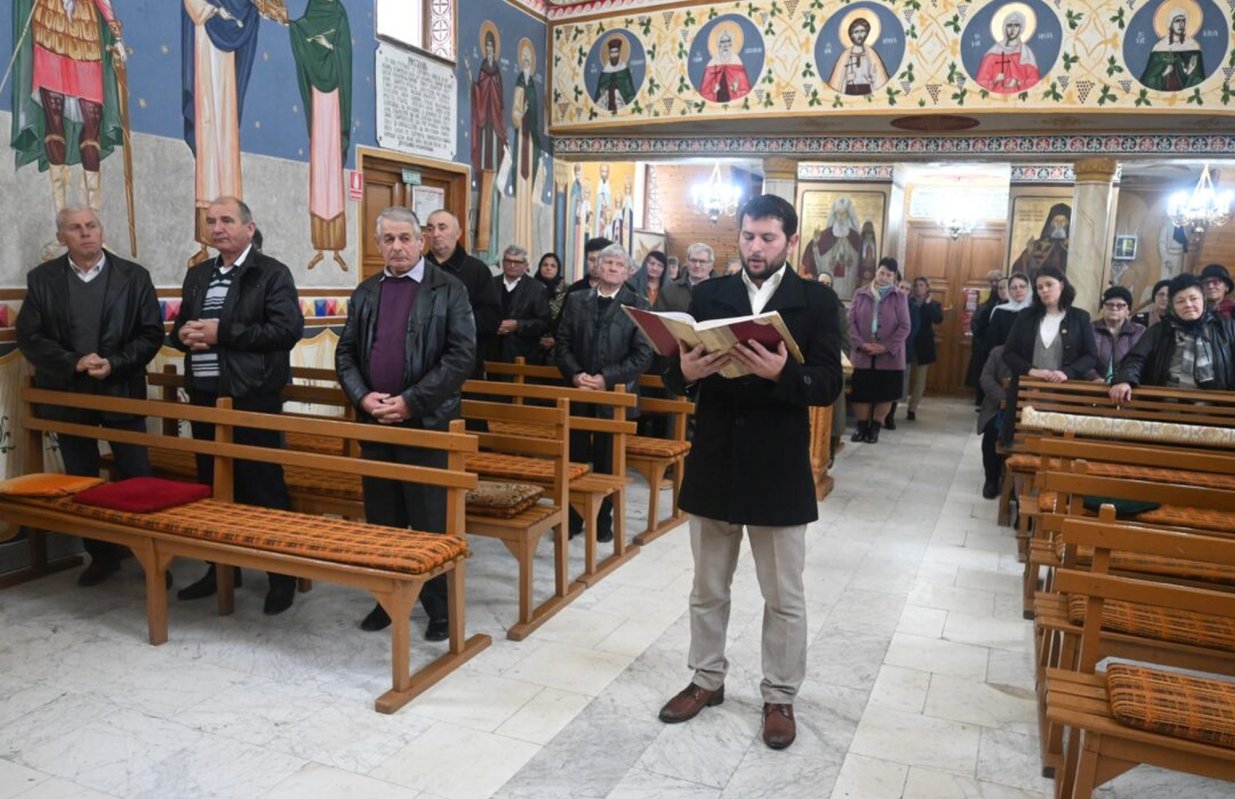Slujiri arhiereşti în parohii sălăjene 234983