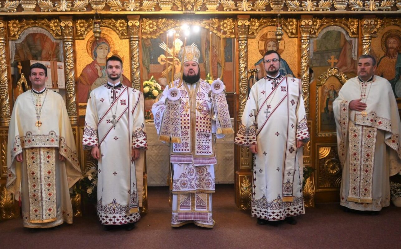 Slujiri arhiereşti în parohii sălăjene 234984