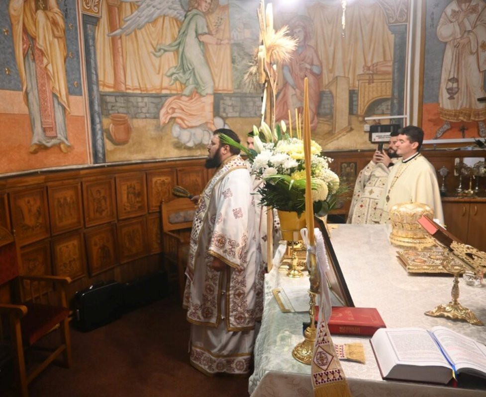 Slujiri arhiereşti în parohii sălăjene 234986