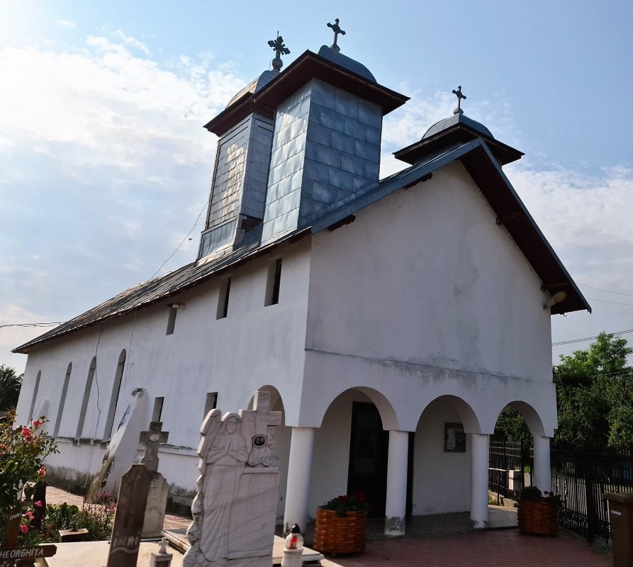 Licitație pentru lucrări de conservare-restaurare pictură la Parohia Hodărăști 235349