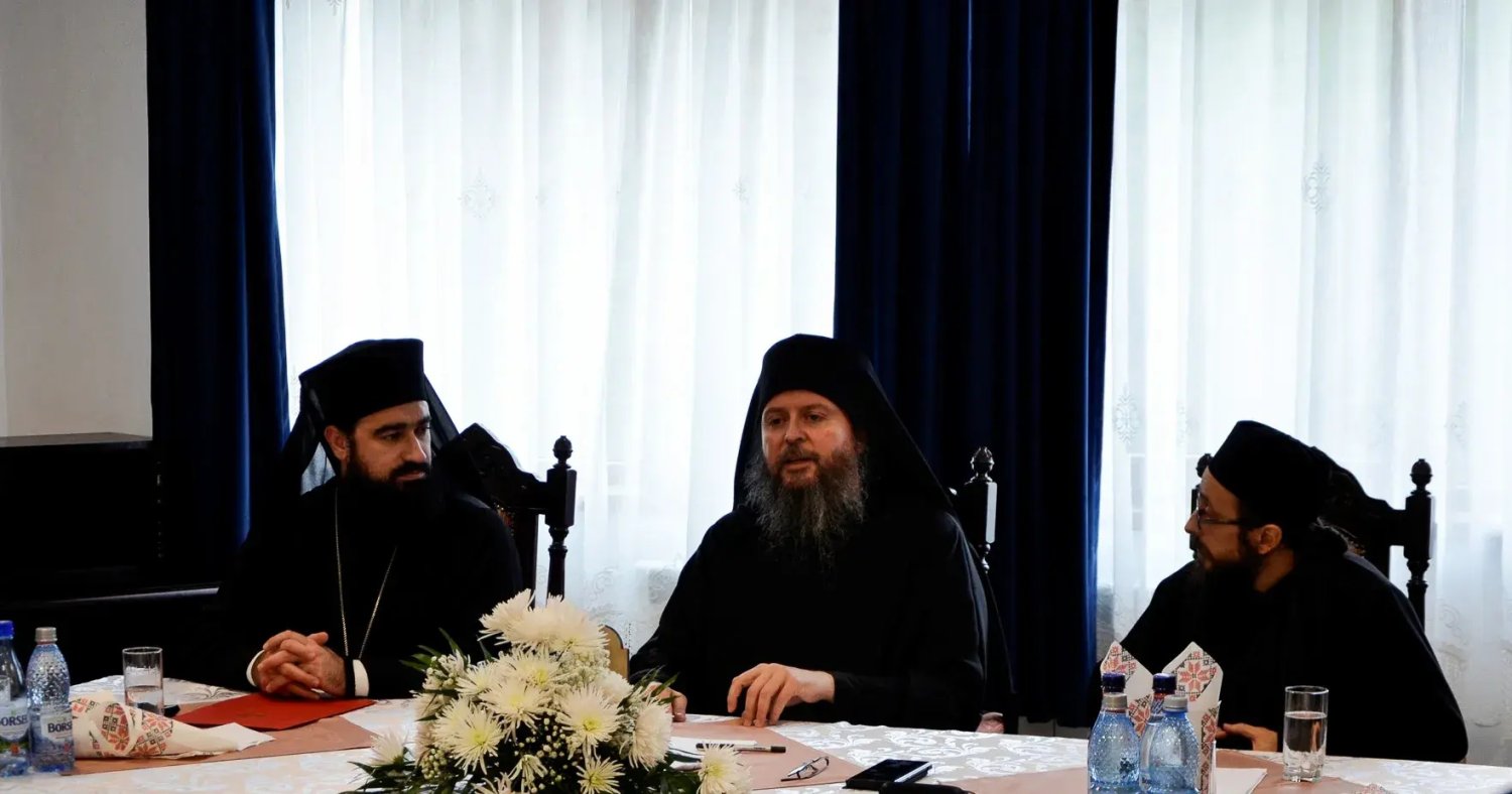 Sinaxă monahală şi conferinţe în Eparhia Devei și Hunedoarei 235258
