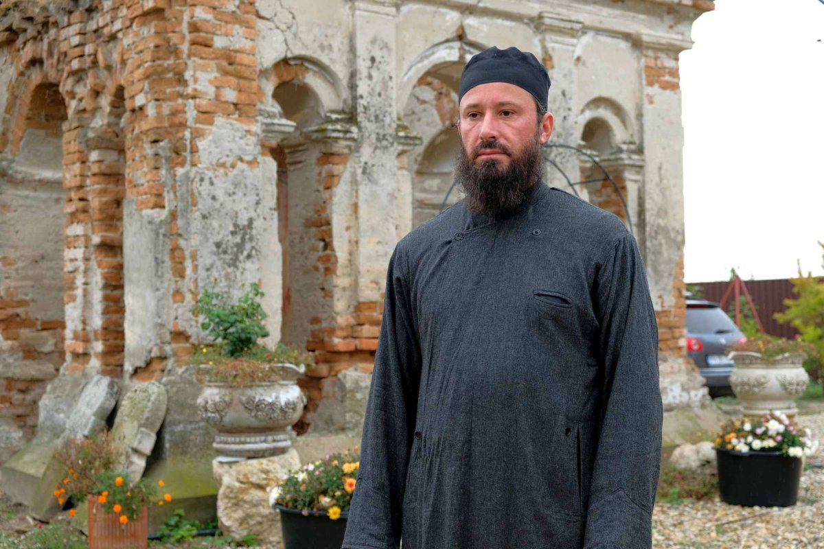 Justinian, călugărul solitar din pustia Ciupercenilor 234836