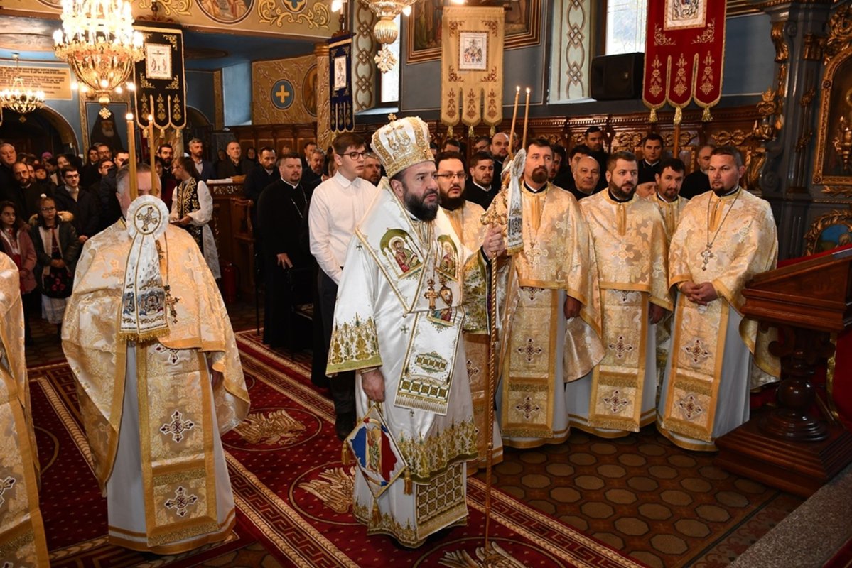 Moment aniversar în Protopopiatul Moldova Nouă 235422