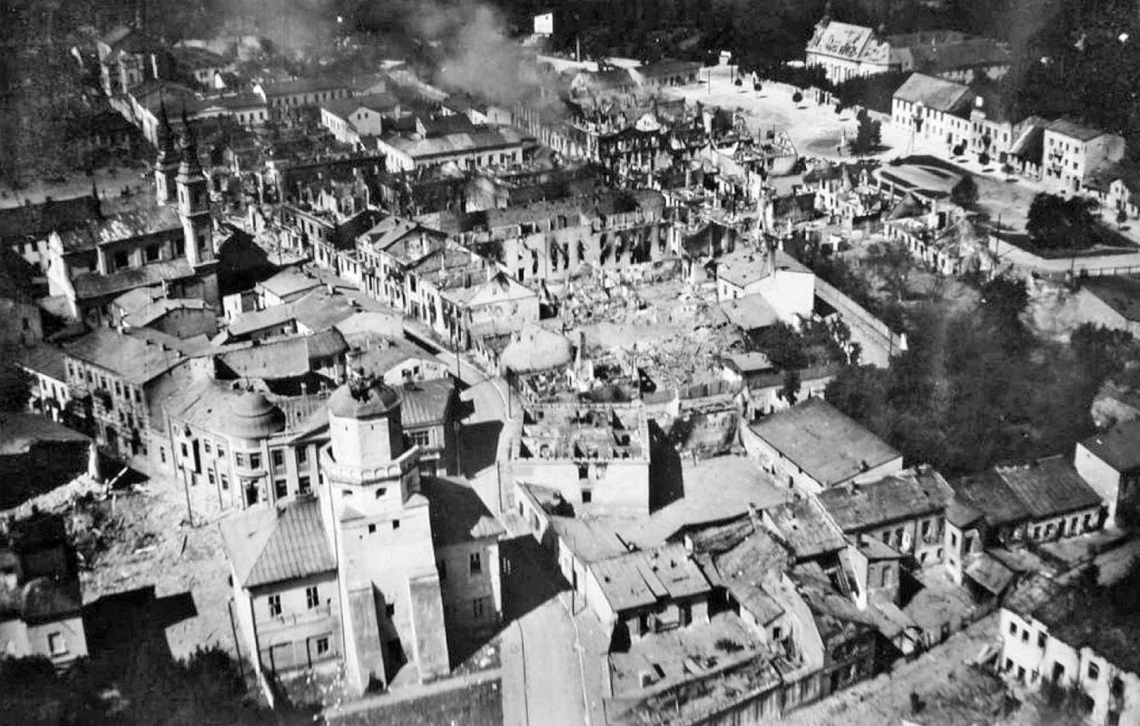 Polonia cere Germaniei reparații de război 235439