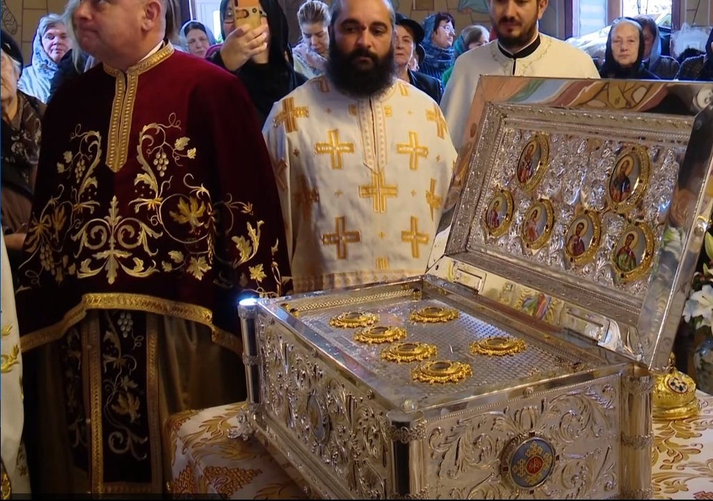 Raclă nouă pentru Parohia „Adormirea Maicii Domnului”‑Pipera 235499