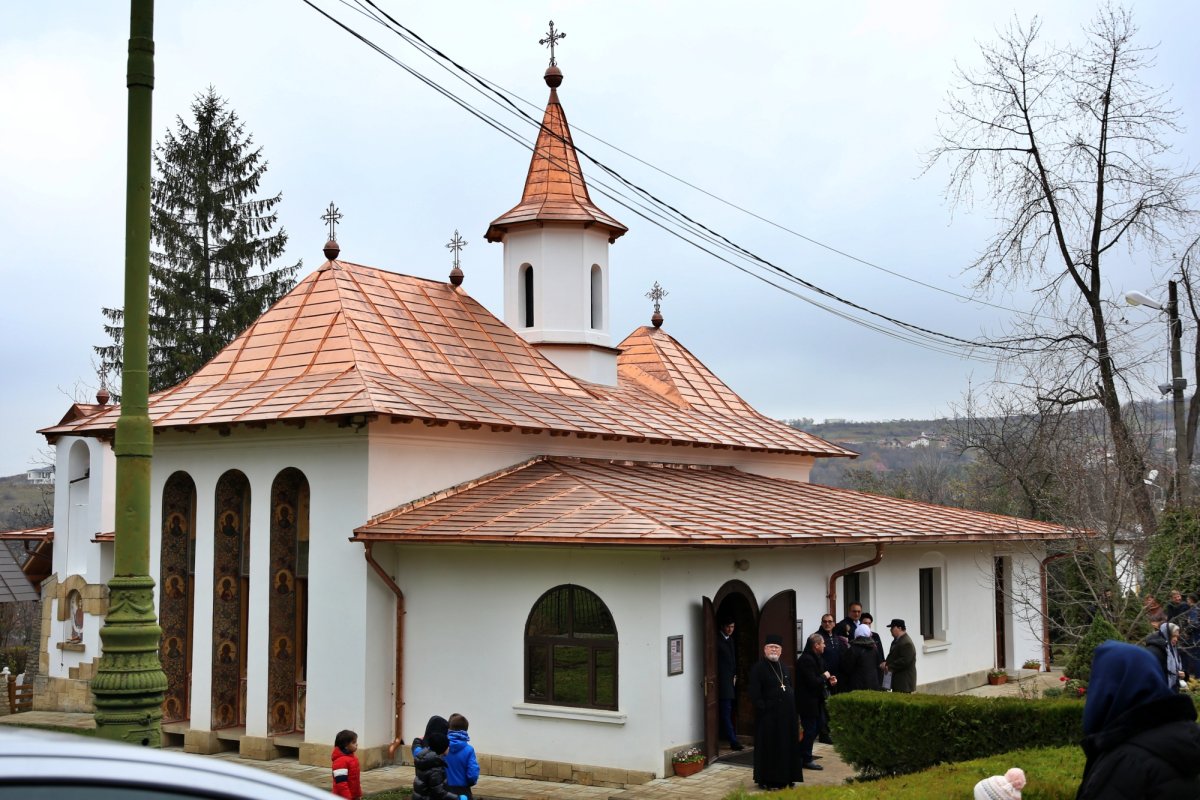 Sărbătoarea Sfântului Apostol Andrei la Mănăstirea Bucium 235665