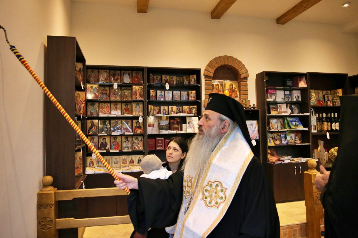 Sărbătoarea Sfântului Apostol Andrei la Mănăstirea Bucium 235666