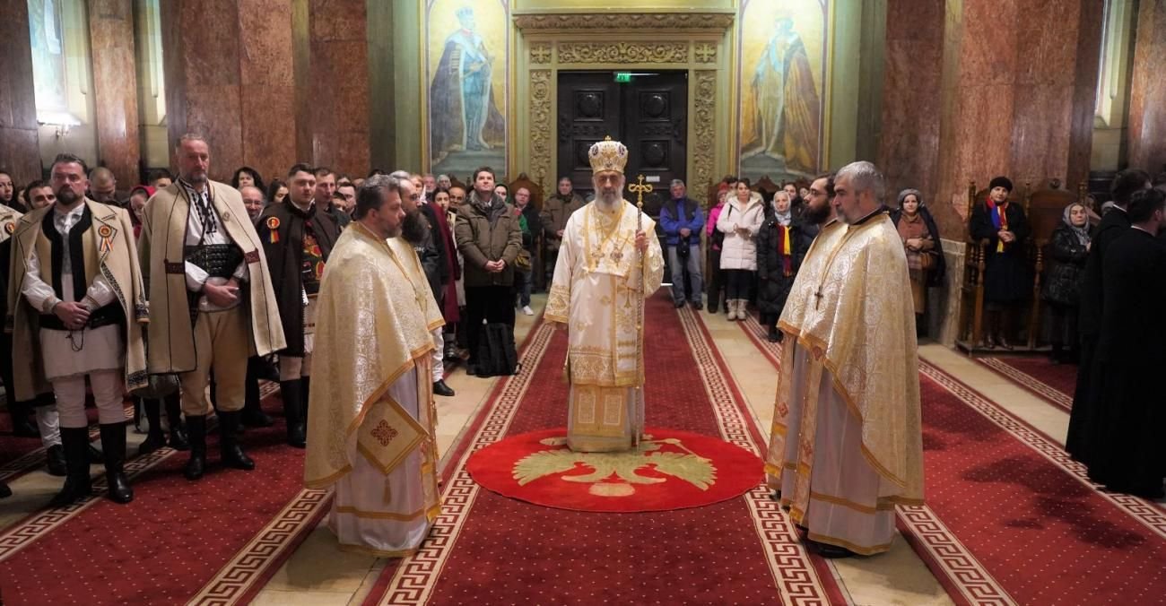 Zi de sărbătoare la Catedrala Încoronării din orașul Marii Uniri 235923