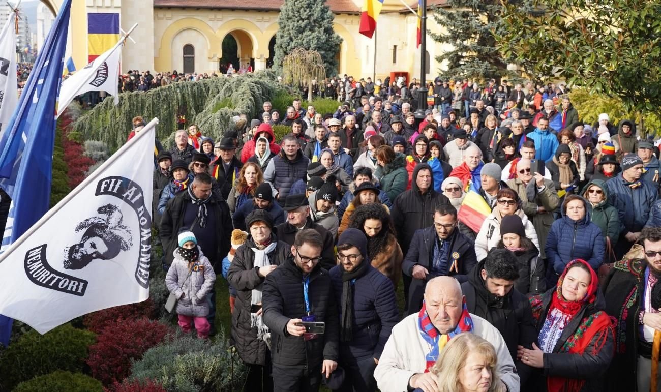 Zi de sărbătoare la Catedrala Încoronării din orașul Marii Uniri 235925