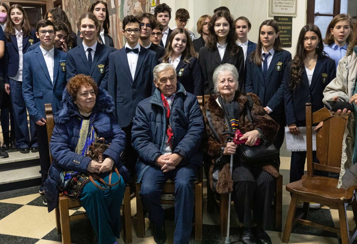 Ocrotitorul Colegiului Național „Sfântul Sava” sărbătorit cu emoție 236248