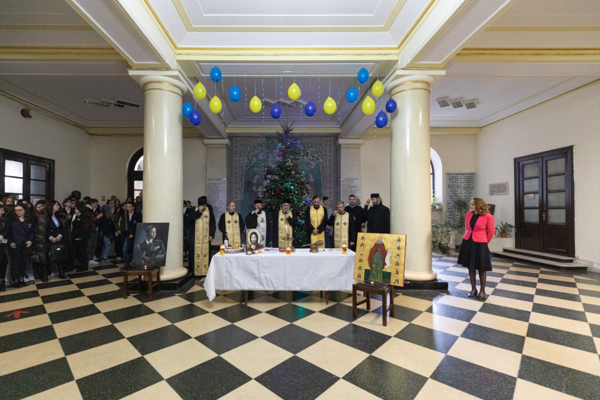 Ocrotitorul Colegiului Național „Sfântul Sava” sărbătorit cu emoție 236256