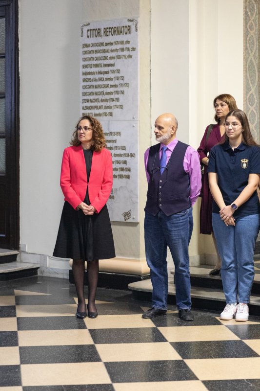 Ocrotitorul Colegiului Național „Sfântul Sava” sărbătorit cu emoție 236257