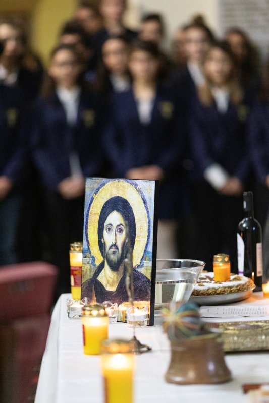 Ocrotitorul Colegiului Național „Sfântul Sava” sărbătorit cu emoție 236262