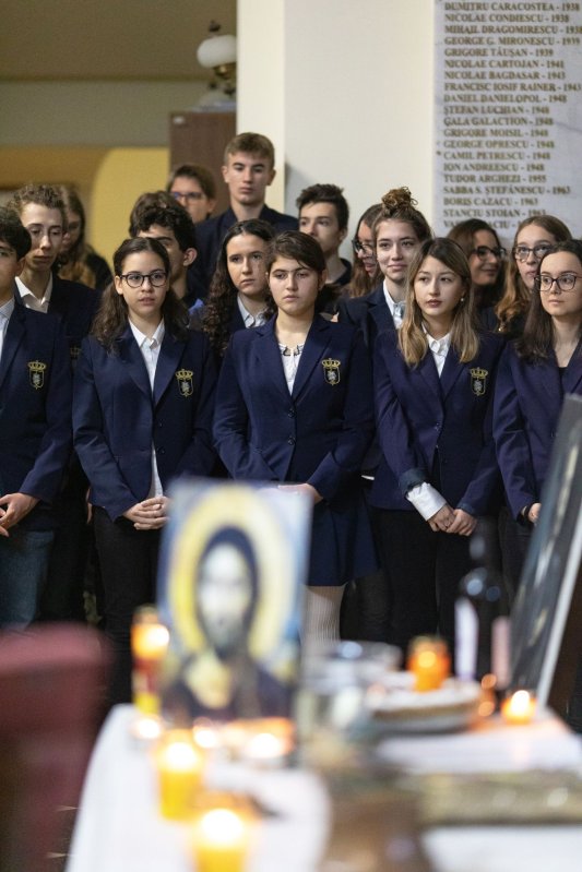 Ocrotitorul Colegiului Național „Sfântul Sava” sărbătorit cu emoție 236263