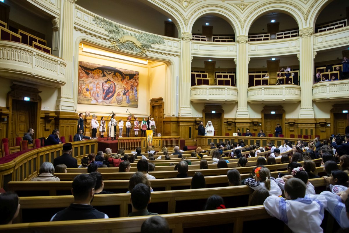 Spectacolul „Sfântul Nicolae în mijlocul copiilor” la Palatul Patriarhiei 236304