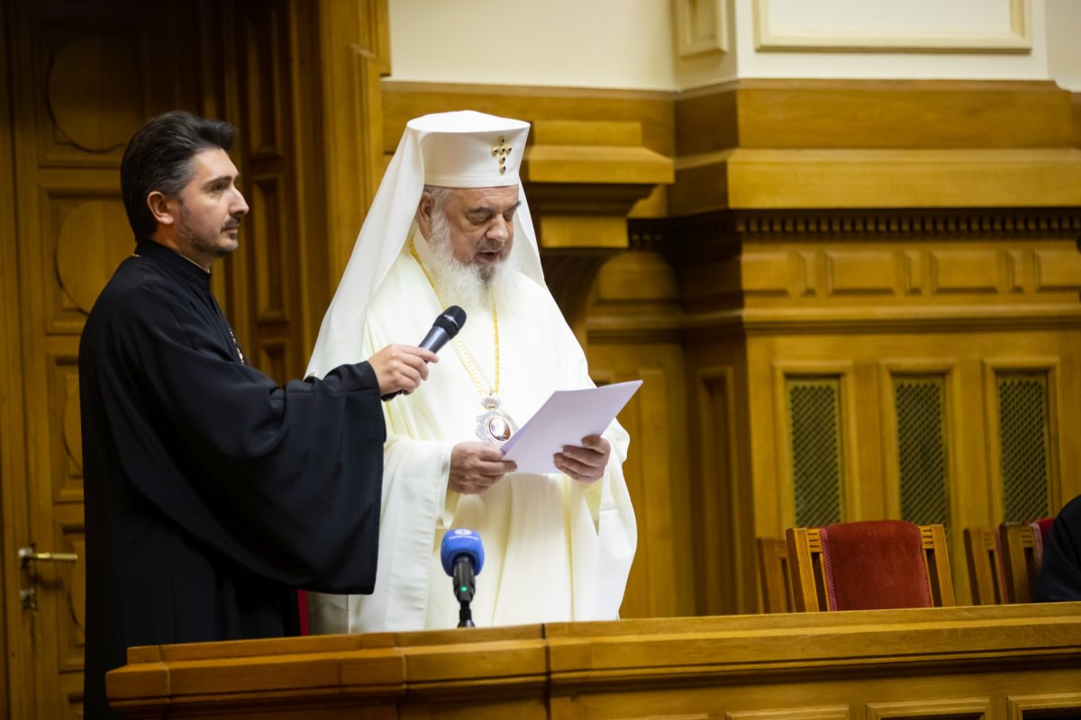Spectacolul „Sfântul Nicolae în mijlocul copiilor” la Palatul Patriarhiei 236305