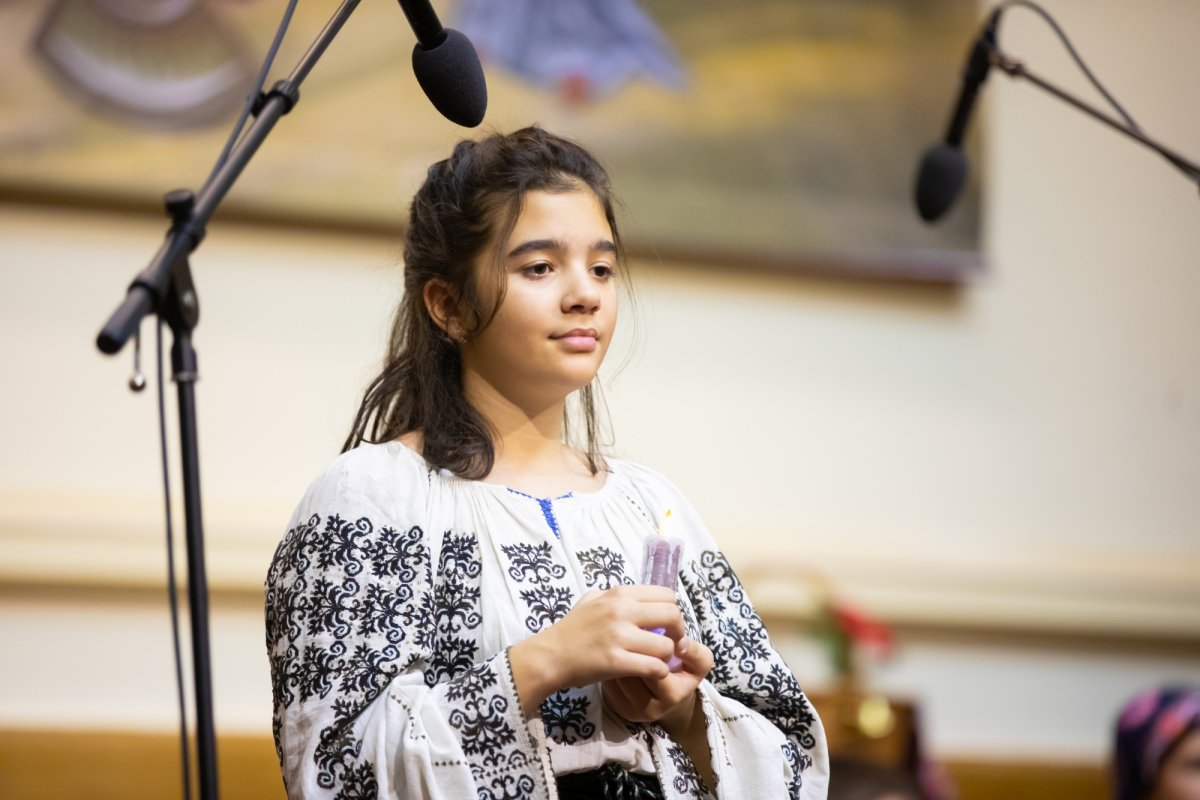 Spectacolul „Sfântul Nicolae în mijlocul copiilor” la Palatul Patriarhiei 236306