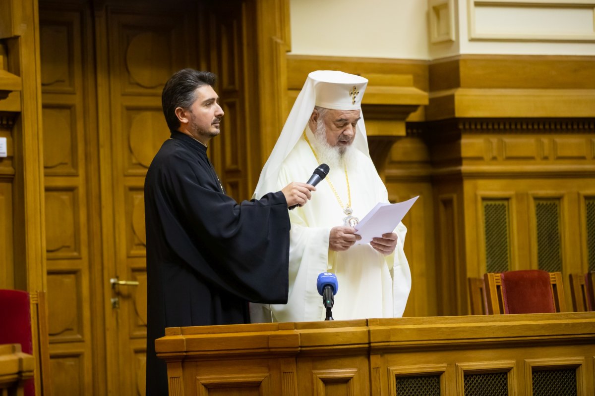 Spectacolul „Sfântul Nicolae în mijlocul copiilor” la Palatul Patriarhiei 236310
