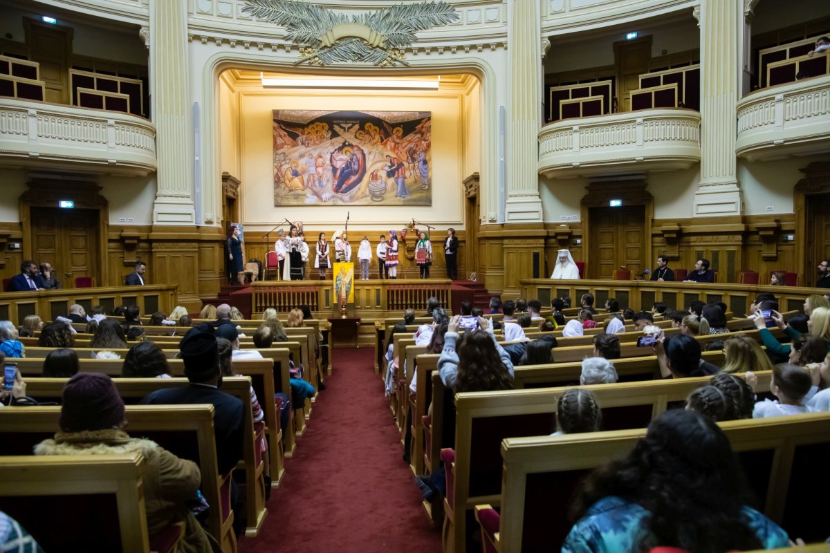 Spectacolul „Sfântul Nicolae în mijlocul copiilor” la Palatul Patriarhiei 236317