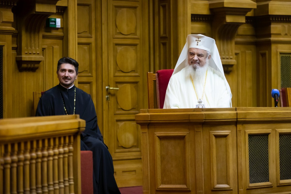 Spectacolul „Sfântul Nicolae în mijlocul copiilor” la Palatul Patriarhiei 236319