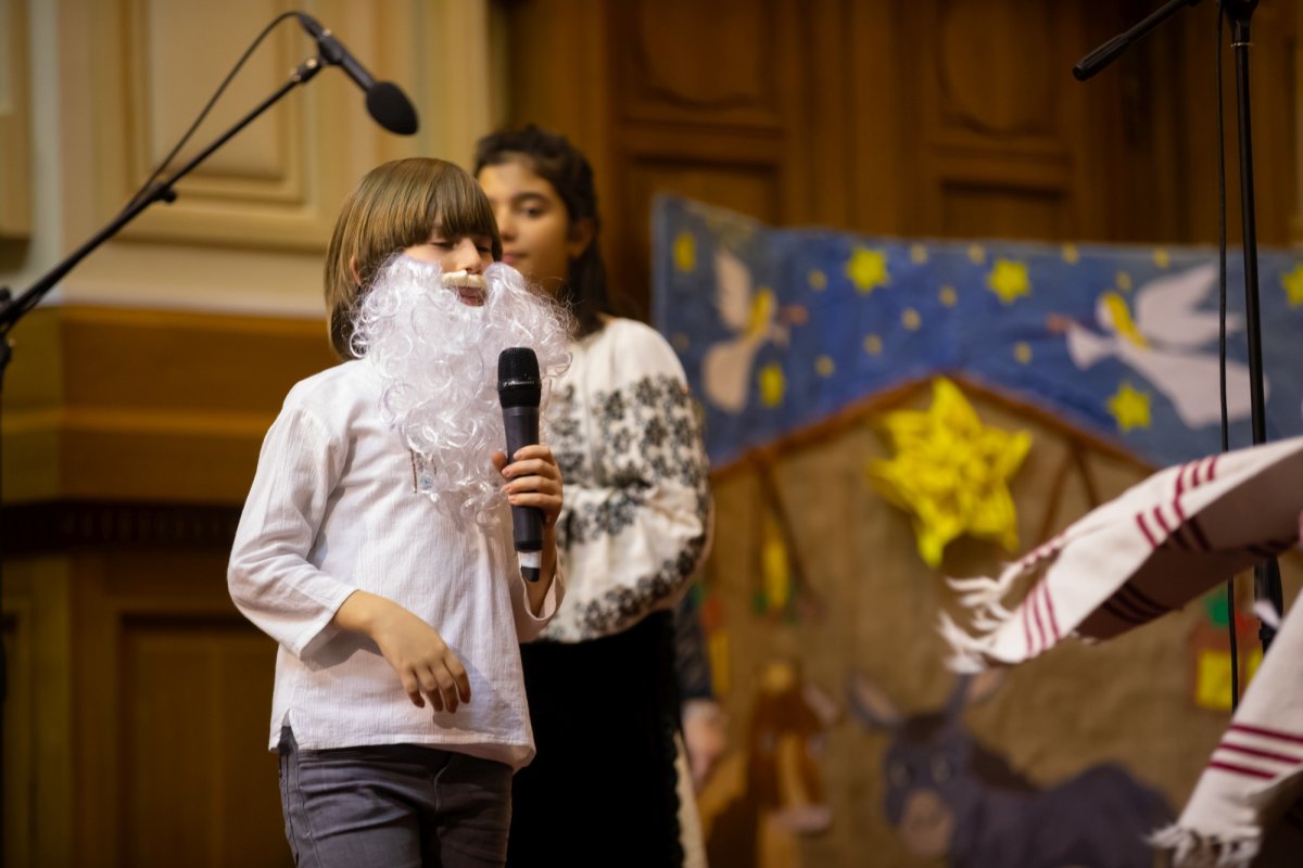 Spectacolul „Sfântul Nicolae în mijlocul copiilor” la Palatul Patriarhiei 236323