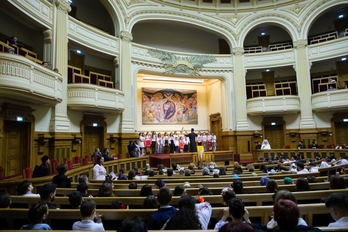 Spectacolul „Sfântul Nicolae în mijlocul copiilor” la Palatul Patriarhiei 236332
