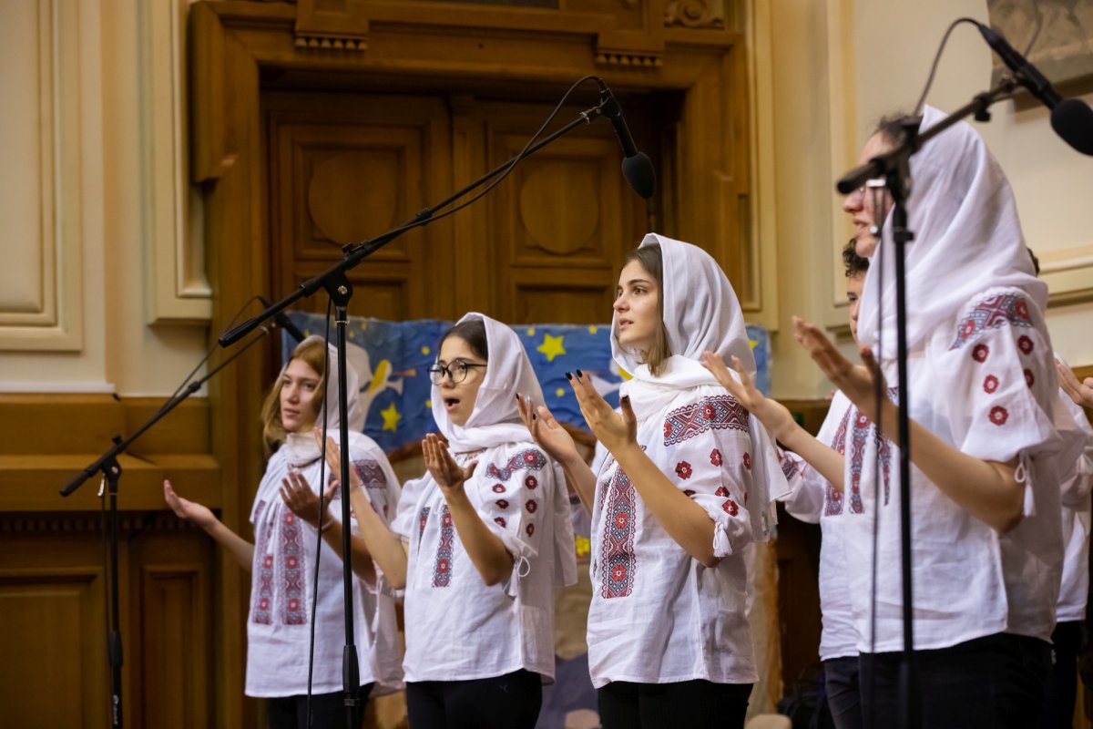 Spectacolul „Sfântul Nicolae în mijlocul copiilor” la Palatul Patriarhiei 236340