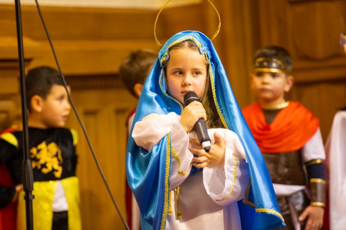 Spectacolul „Sfântul Nicolae în mijlocul copiilor” la Palatul Patriarhiei 236353
