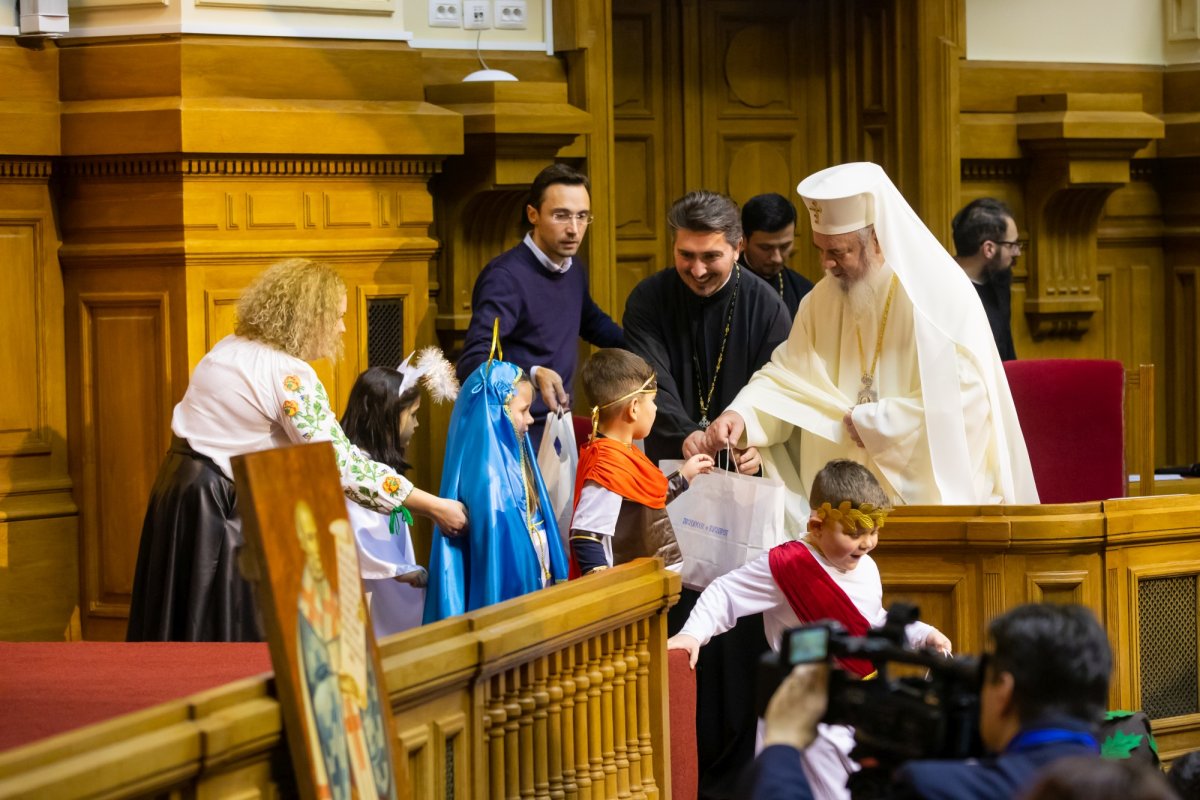 Spectacolul „Sfântul Nicolae în mijlocul copiilor” la Palatul Patriarhiei 236356