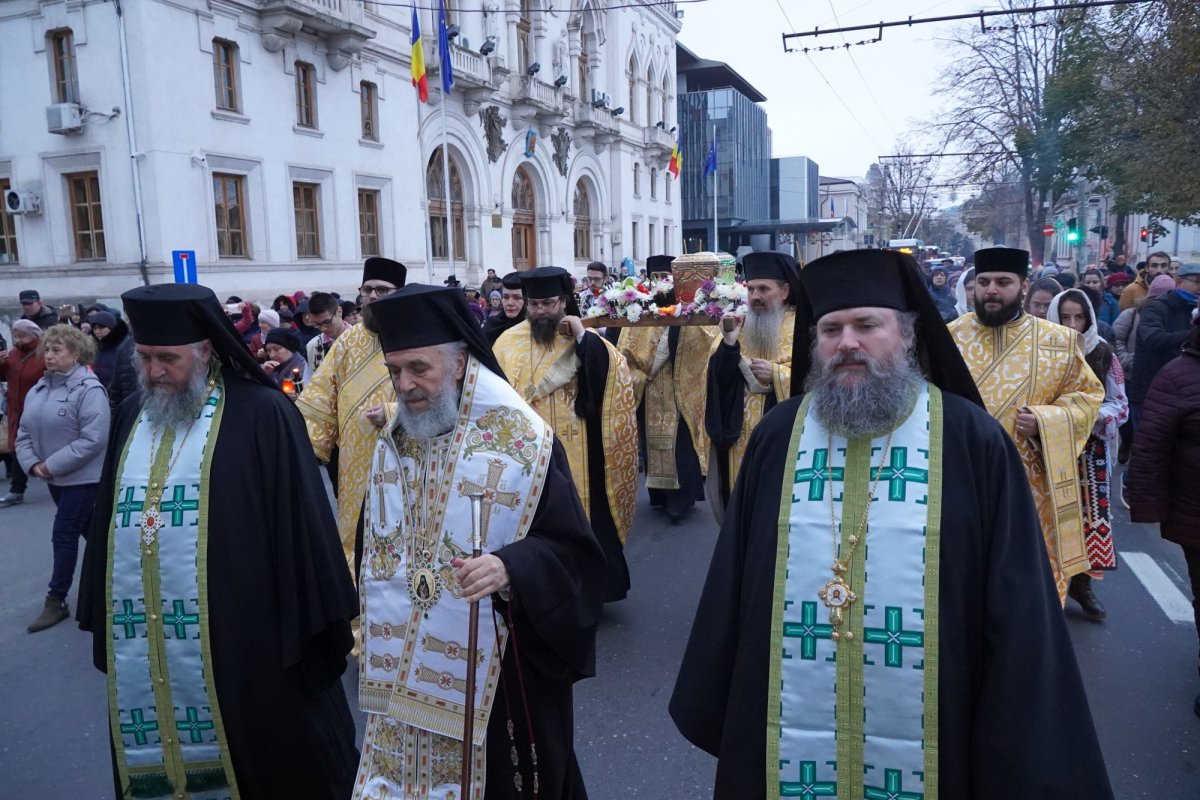 Trei decenii cu Sfântul Apostol Andrei în cetatea Galațiului 236289