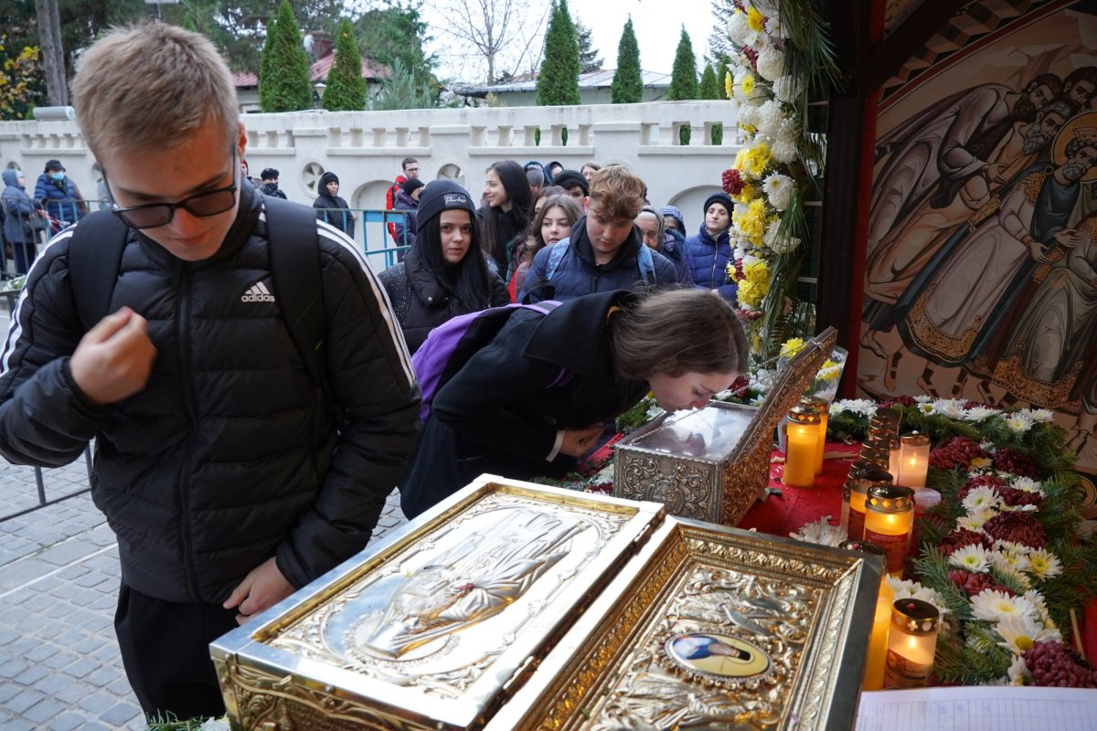 Trei decenii cu Sfântul Apostol Andrei în cetatea Galațiului 236292