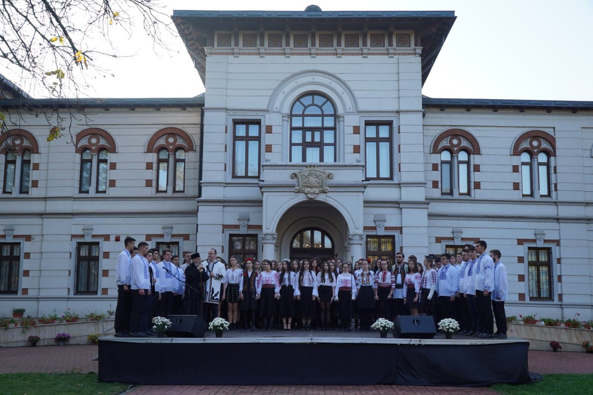 Trei decenii cu Sfântul Apostol Andrei în cetatea Galațiului 236294