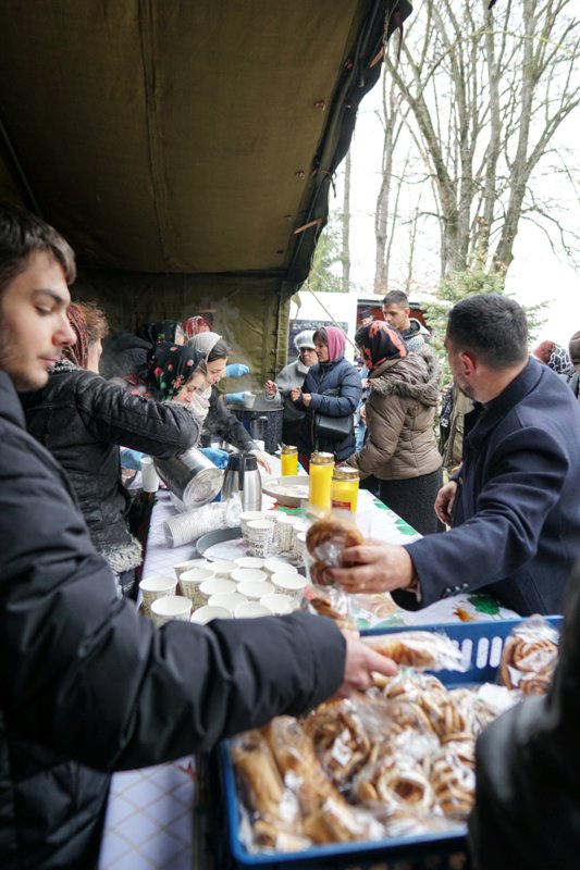 Evlavie și fidelitate pentru Sfânta de la Curtea de Argeș 236756