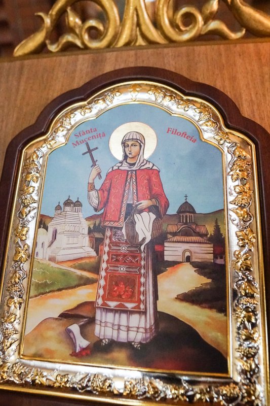Evlavie și fidelitate pentru Sfânta de la Curtea de Argeș 236759