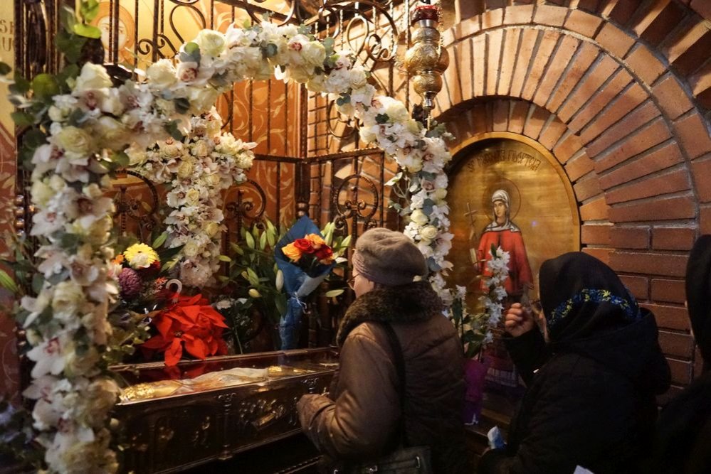 Evlavie și fidelitate pentru Sfânta de la Curtea de Argeș 236772