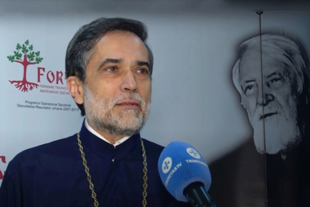 Teologi premiați de Academia Română 236797